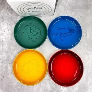 Kit 4 Pratos 17cm 4 Canecas 400ml Harry Potter Le Creuset Colorido